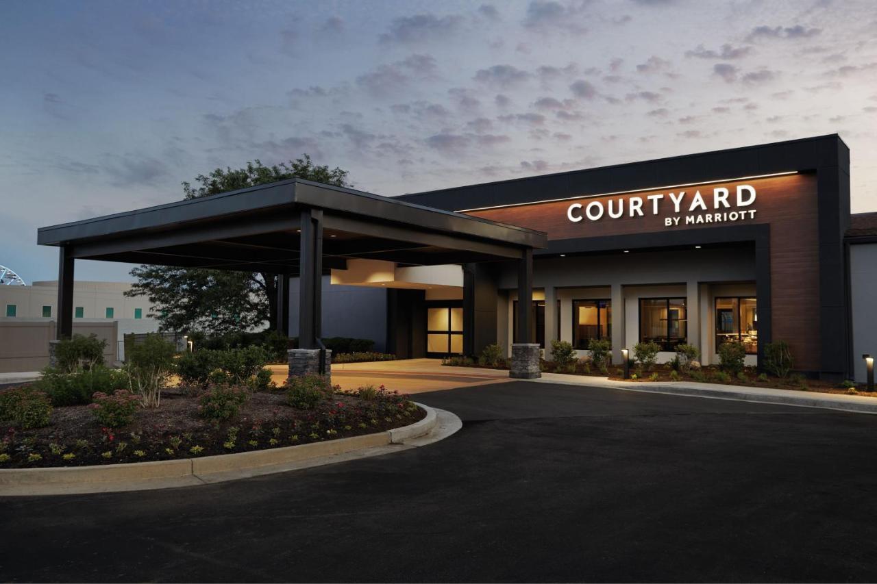 Courtyard By Marriott St. Louis Downtown West Hotel Exterior photo